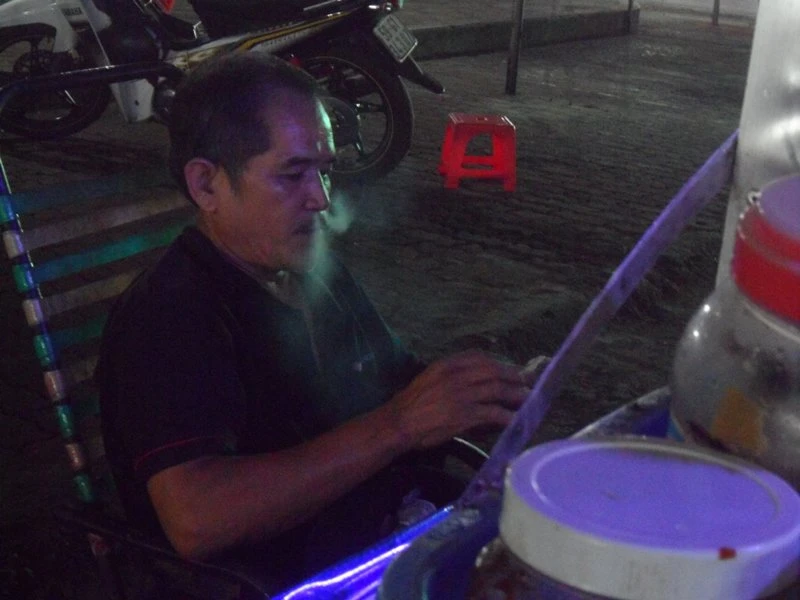 Chợ Hạnh Thông Tây đìu hiu vắng khách ngày đầu năm ảnh 8