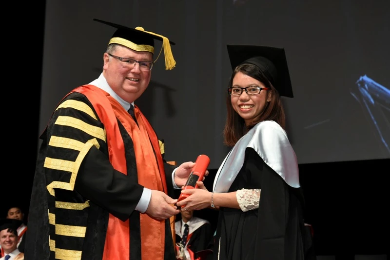 'Cô gái ôsin thành sinh viên tiêu biểu ở Úc, giờ ra sao? ảnh 3