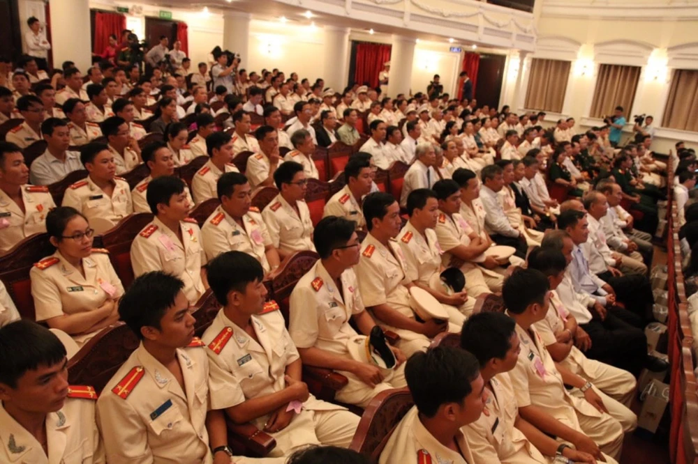 Cảnh sát PCCC TP.HCM nhận huân chương Bảo vệ Tổ quốc ảnh 4