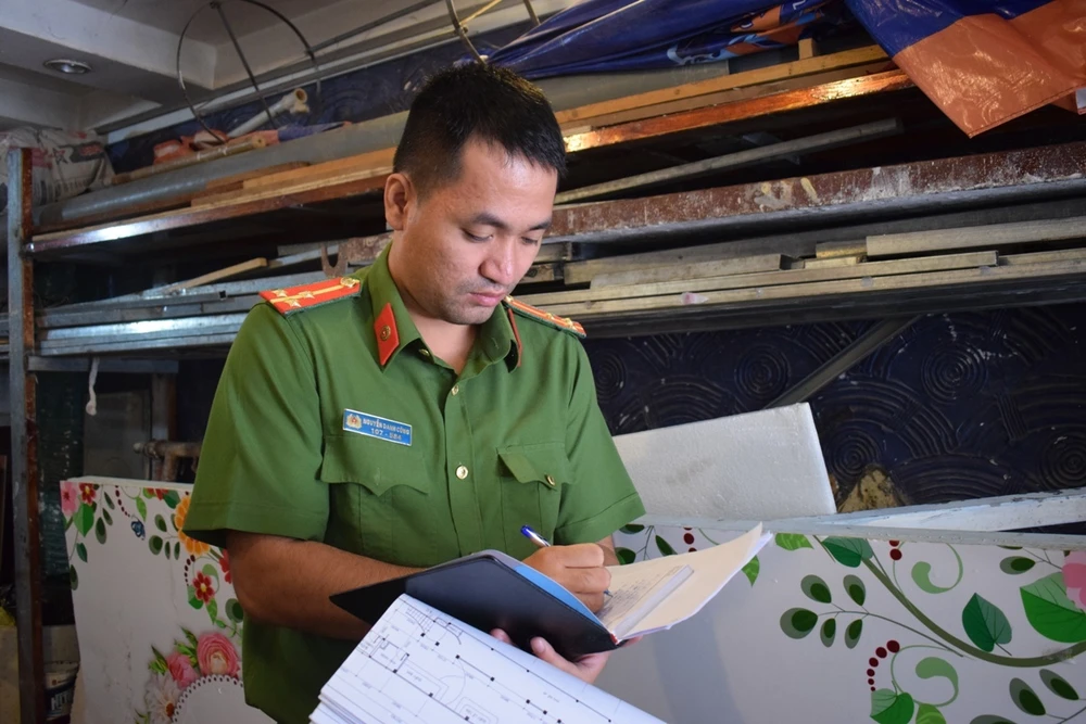 “Chuông lắp ngoài hành lang, khi cháy ai nghe mà chạy?“ ảnh 13