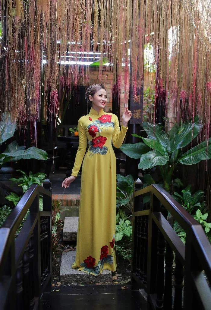 Thiết kế tôn lên những đường cong cơ thể đầy gợi cảm