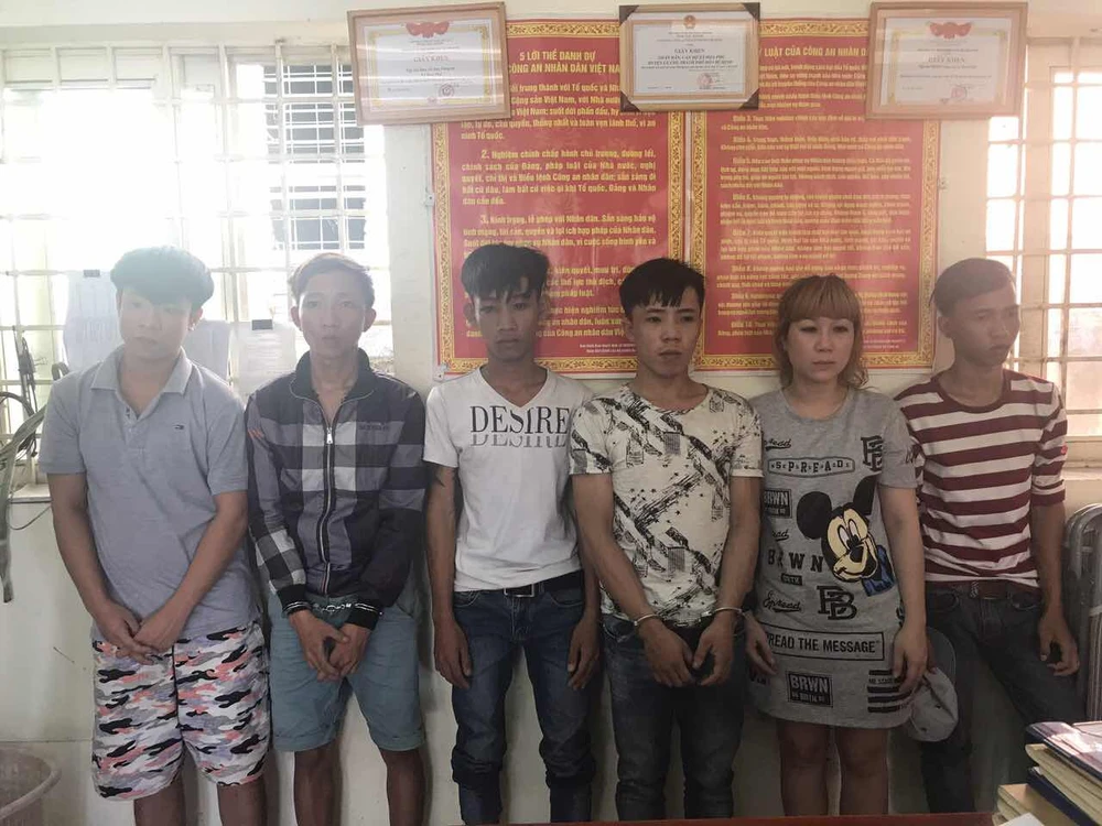 Đặc nhiệm quét xuyên đêm nhóm xài hàng nóng ở Củ Chi ảnh 3