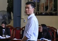 Manh mối tìm ra nhóm đâm chết người nhà con nợ ở quận 3 ảnh 27 Vì sao 'ông trùm' cờ bạc Phan Sào Nam ra đầu thú?