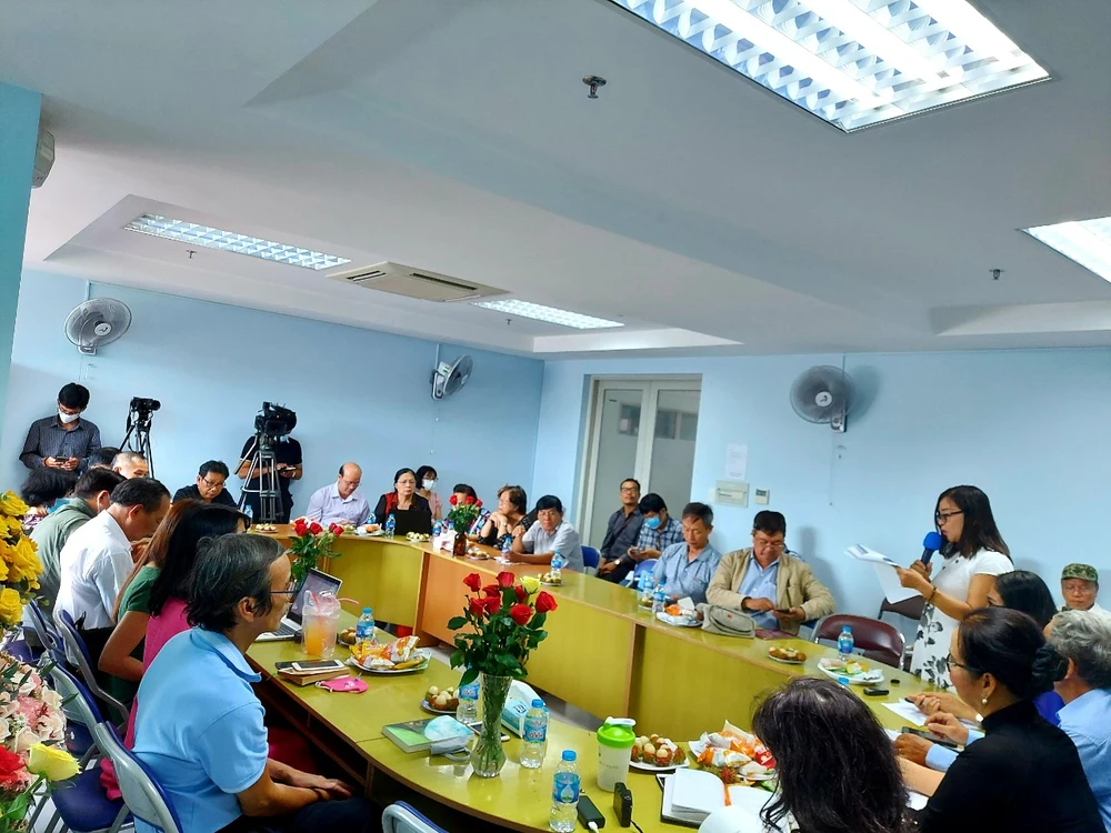 Nhà văn Trần Hoài Dương và mối tình đầu đau đáu, lặng thầm ảnh 6