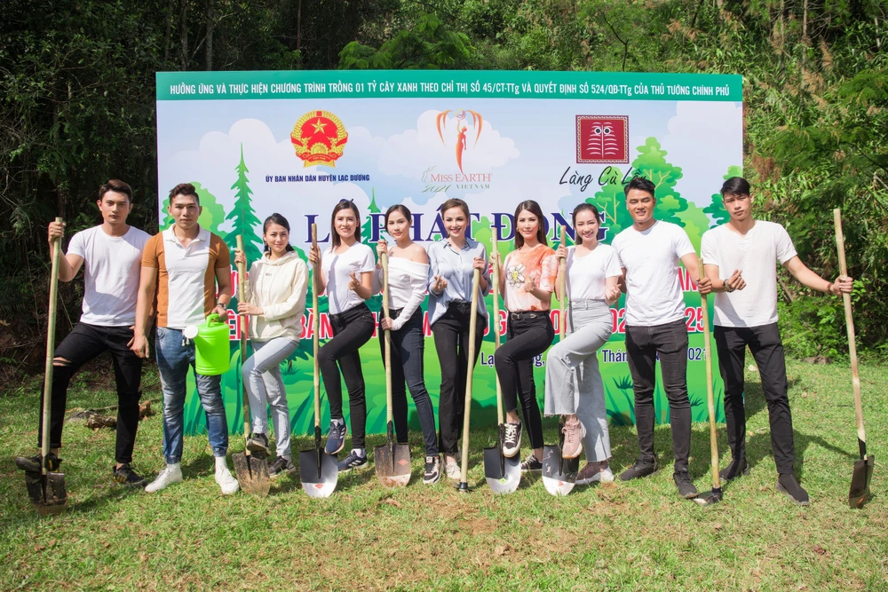 Dàn mỹ nhân Miss Earth Việt Nam trang phục giản đi trồng cây ảnh 3