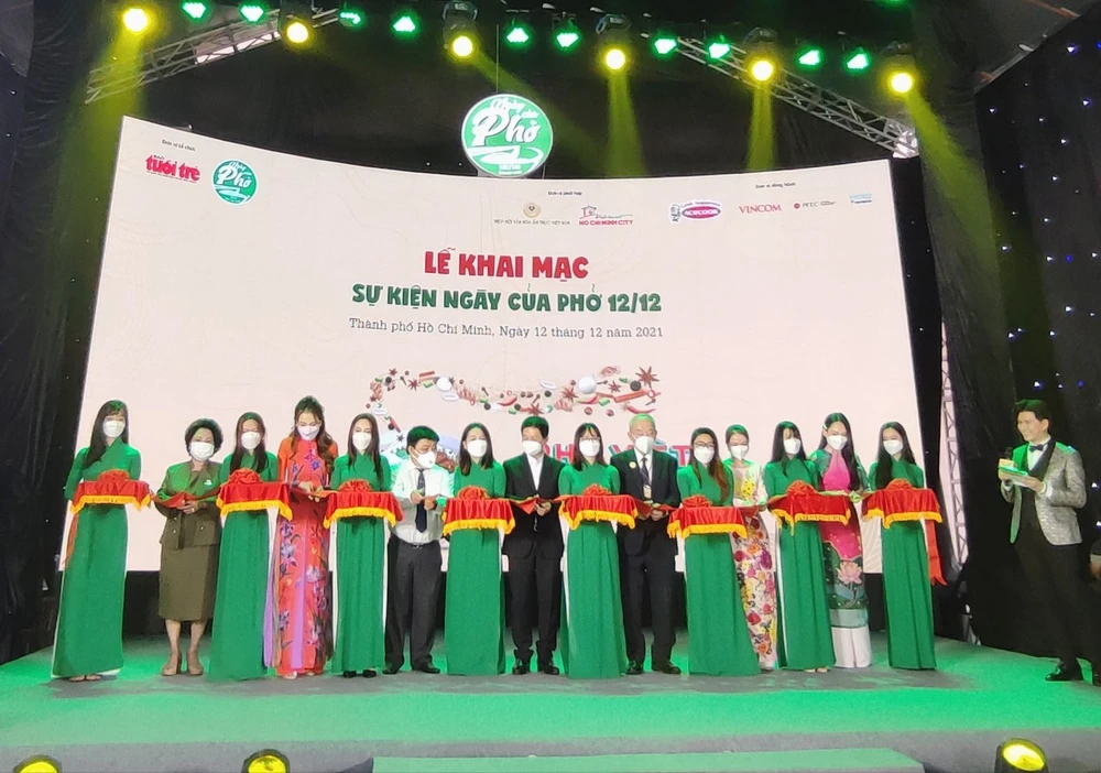 Những người thầm lặng sau câu chuyện Google tôn vinh phở Việt ảnh 4