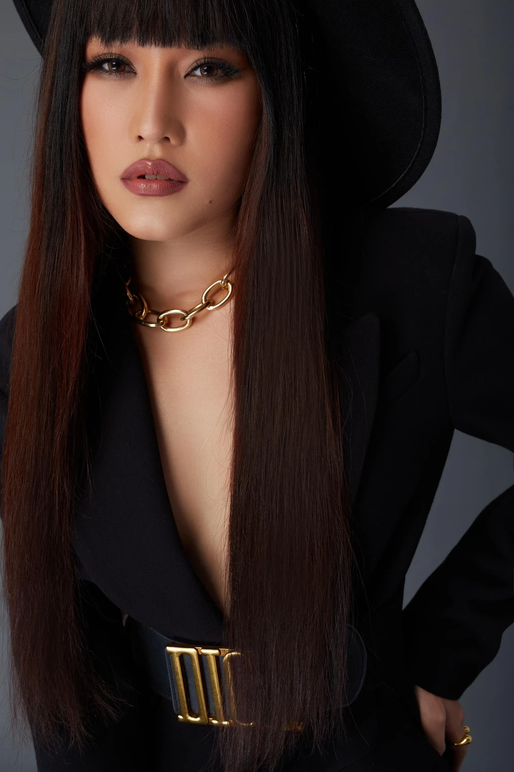 Nữ võ sư 'bá đạo' hát cực hay gây sốt Hoa hậu Hoàn vũ Việt Nam 2022 ảnh 1