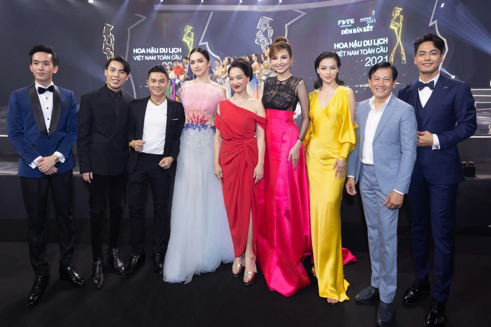 Ông Duy Khánh và Ban giám khảo Hoa hậu Du lịch Toàn cầu