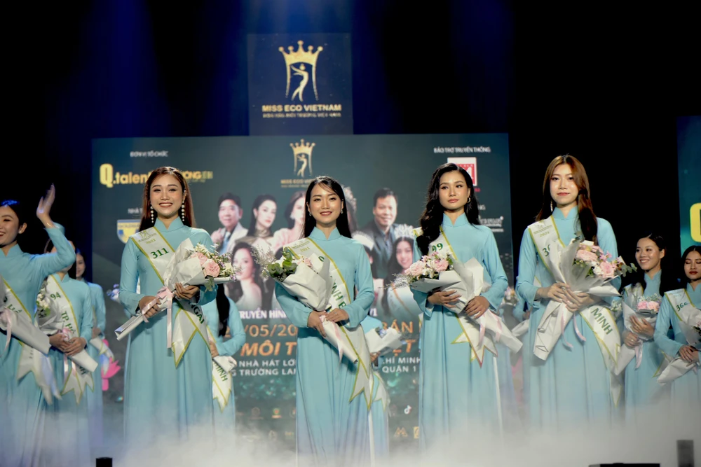 Những cô gái đầu tiên trong Top 14 thí sinh xuất sắc nhất bước vào chung kết Hoa hậu môi trường 2022. Ảnh: NGUYỄN TRÀ