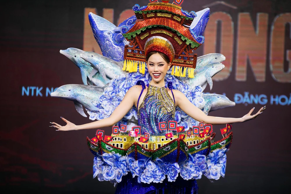 Trang phục Ngư ông - Nhà thiết kế Nguyễn Hoài Thanh đến từ trường Đại học Sư phạm Kỹ thuật TP.HCM