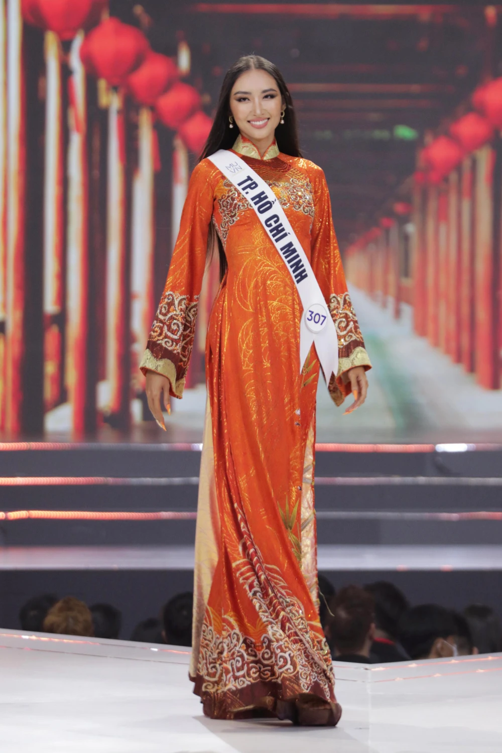 Thanh Khoa ghi ấn tượng bởi câu chuyện về cuộc đời và khả năng trình diễn