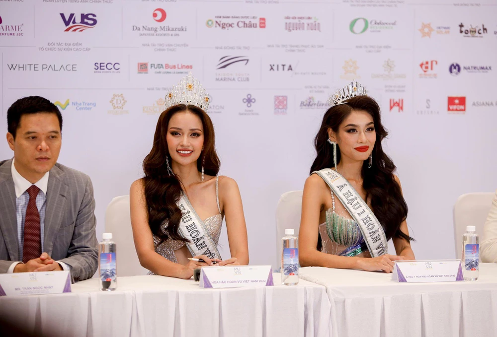 Ngọc Châu trả lời báo chí sau đăng quang. Ảnh: NGUYỆT NHI Ngọc Châu trả lời báo chí sau đăng quang. Ảnh: NGUYỆT NHI