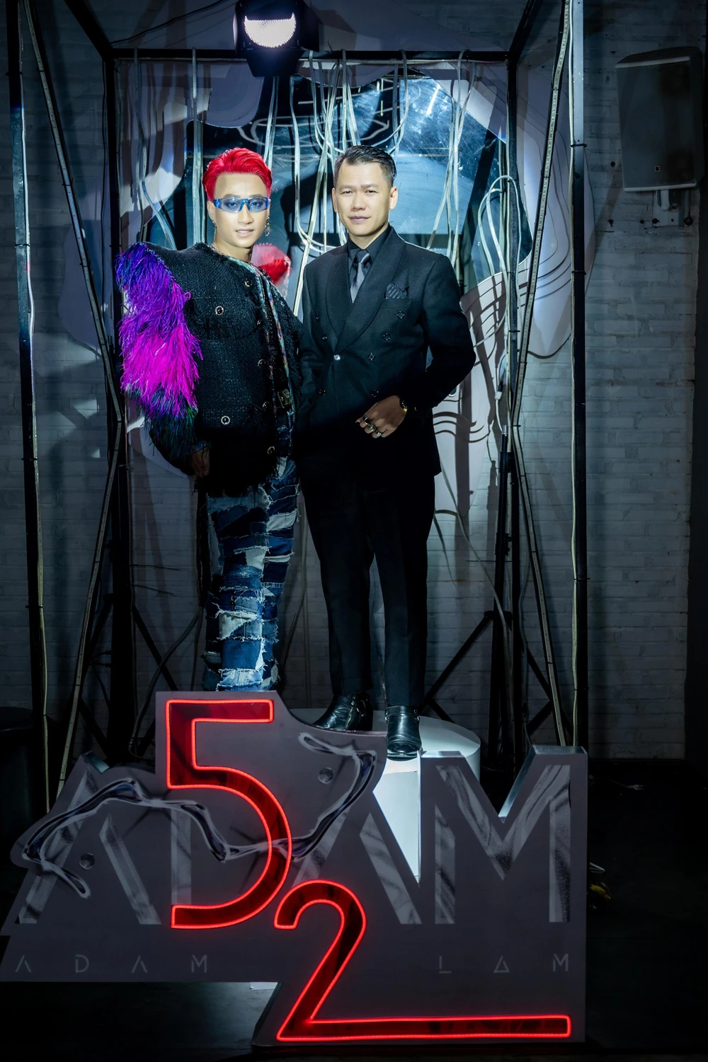 NTK Hoàng Minh Hà đến chúc mừng Adam Lâm