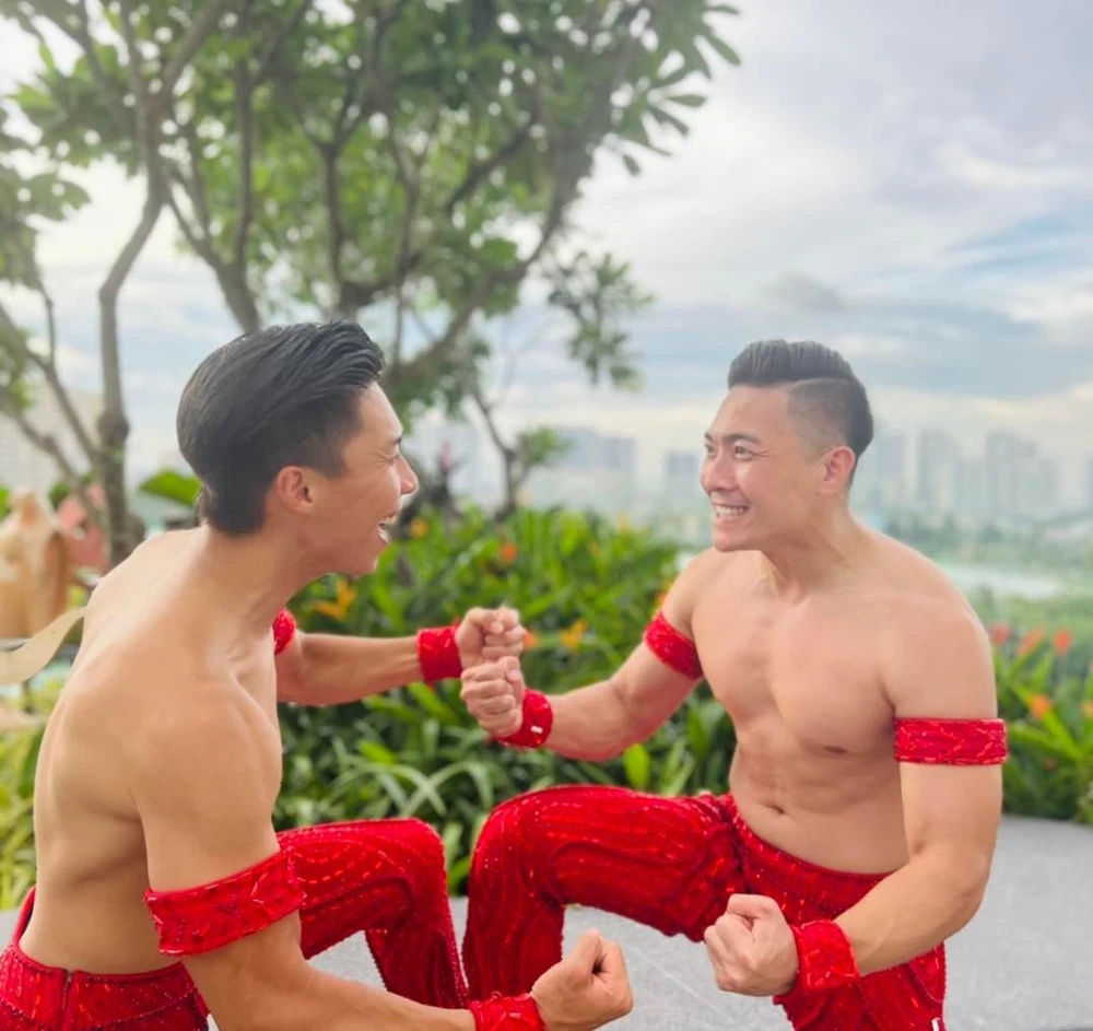 Anh em Quốc Cơ, Quốc Nghiệp làm rạng danh nước nhà. Ảnh: FBNV