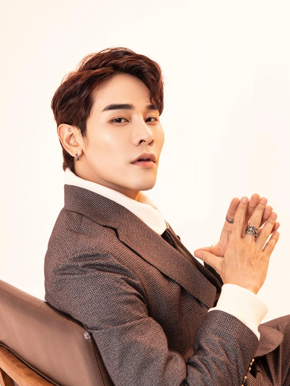 Trương Hữu Vinh chia sẻ dự định gần nhất của anh là tập trung phát triển cùng nhóm nhạc For7 và công việc kinh doanh cá nhân.