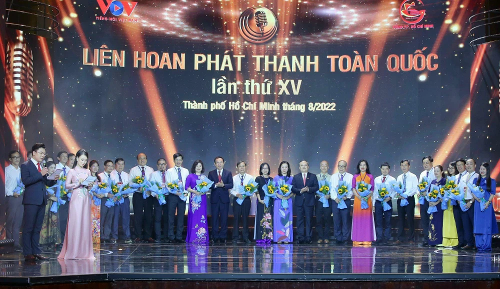 Khai mạc Liên hoan phát thanh toàn quốc tại nhà hát TP.HCM tối 4-8. Ảnh: DP