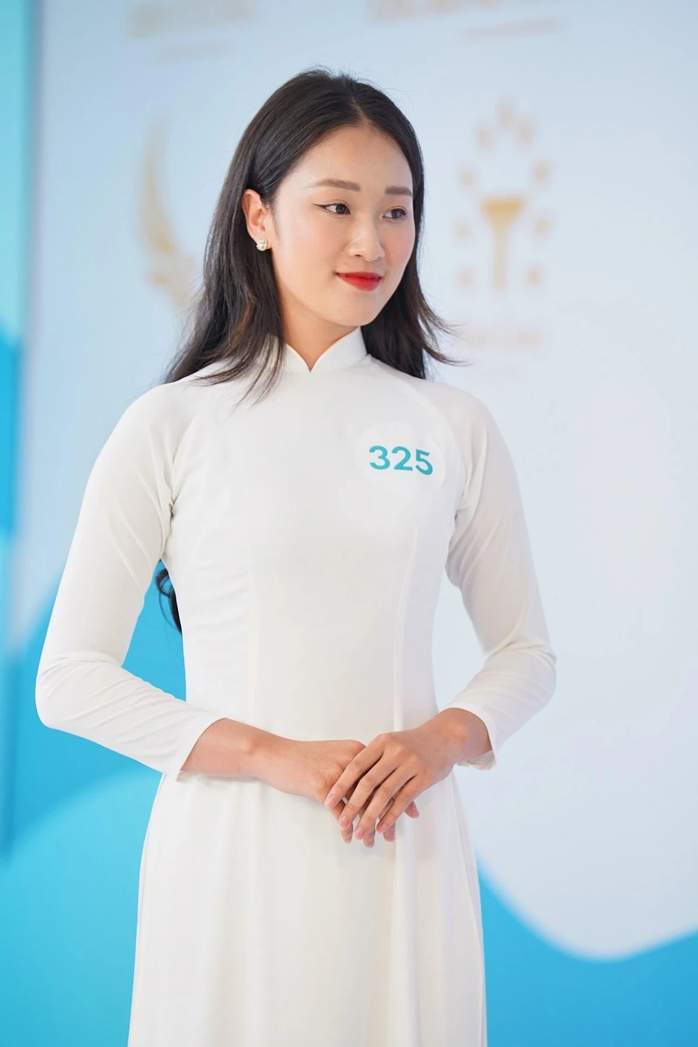 Thí sinh 'Hoa hậu Biển đảo Việt Nam 2022' trong trang phục áo dài ảnh 1