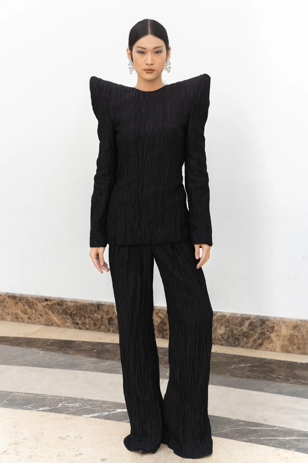 Người mẫu Shinsa Phạm là một trong những thí sinh “đáng gờm” khi quen mặt với khán giả trong những hoạt động của mình.