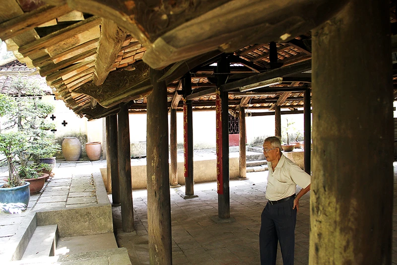 Chùm ảnh: Mối mọt tấn công ngôi đình trên 300 năm tuổi ảnh 5