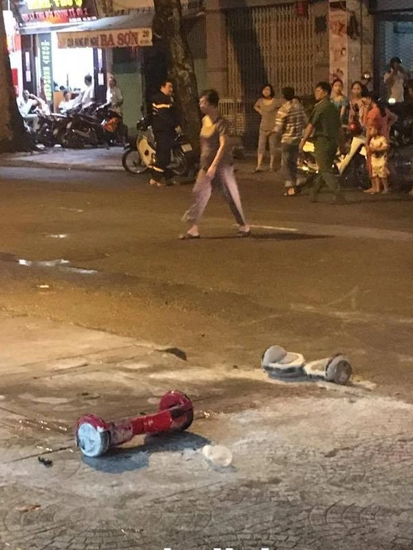 Chiếc xe điện cân bằng được đưa từ Bà Rịa Vũng Tàu lên TP.HCM thì bỗng nhiên phát nổ, cháy