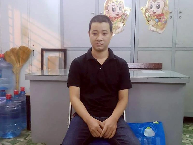 Cơ quan công an xác định ông Trường là phó giám đốc phối hợp với một kế toán trưởng công ty khác để lập hồ sơ, tài khoản giả