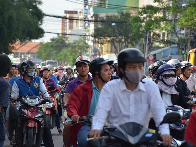 Vụ tai nạn khiến giao thông khu vực ùn ứ