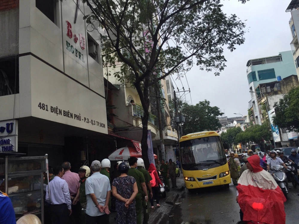 Gần trăm thanh niên trong động lắc ở TP.HCM ảnh 1