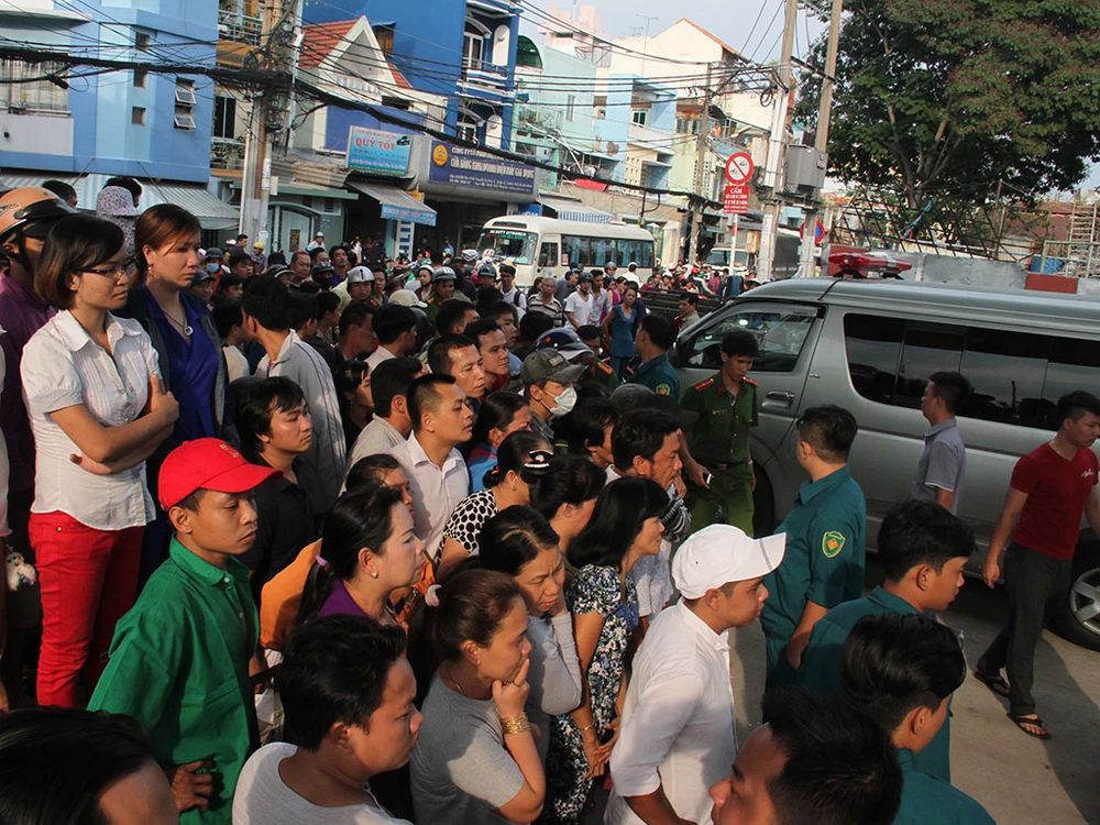 'Người nhái' lặn kênh Tẻ 3 giờ tìm cô gái đuối nước ảnh 3