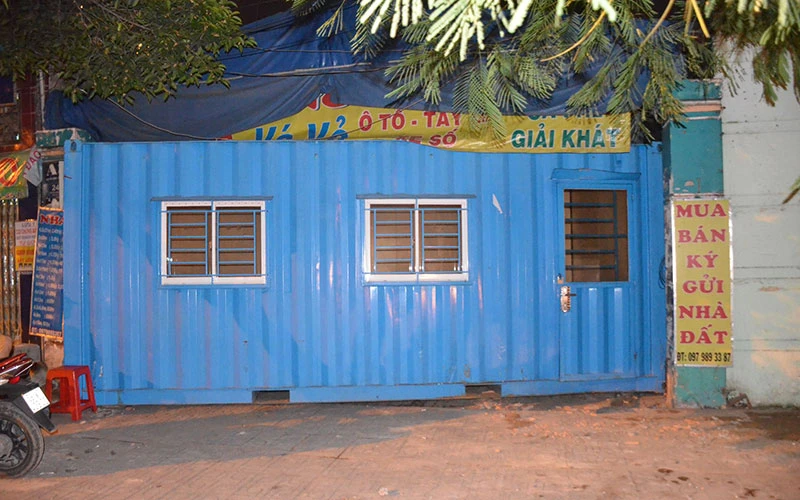 Cả chục người có hung khí tấn công nhà dân ở Gò Vấp ảnh 1