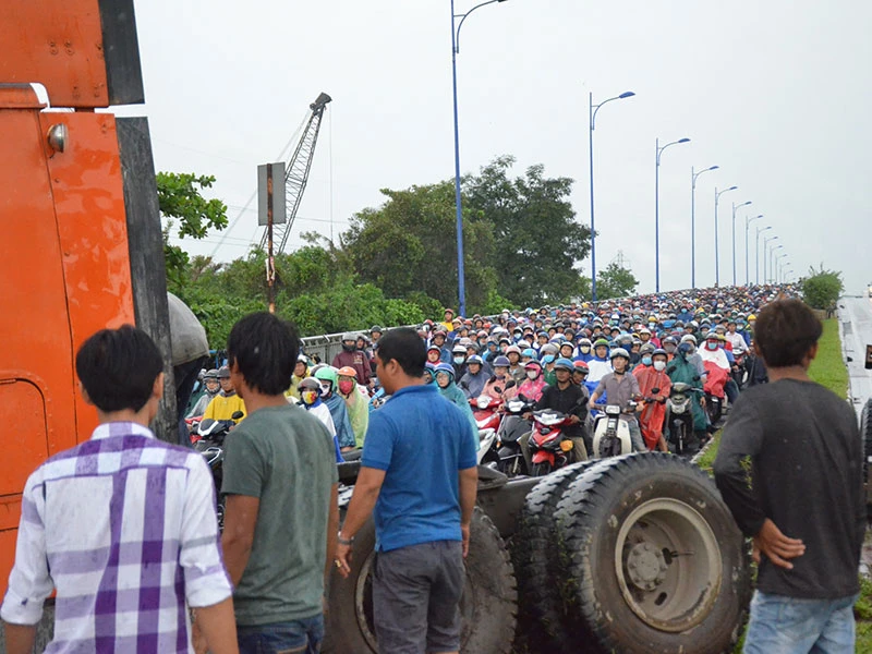 Vụ việc khiến giao thông qua khu vực ùn ứ nghiêm trọng