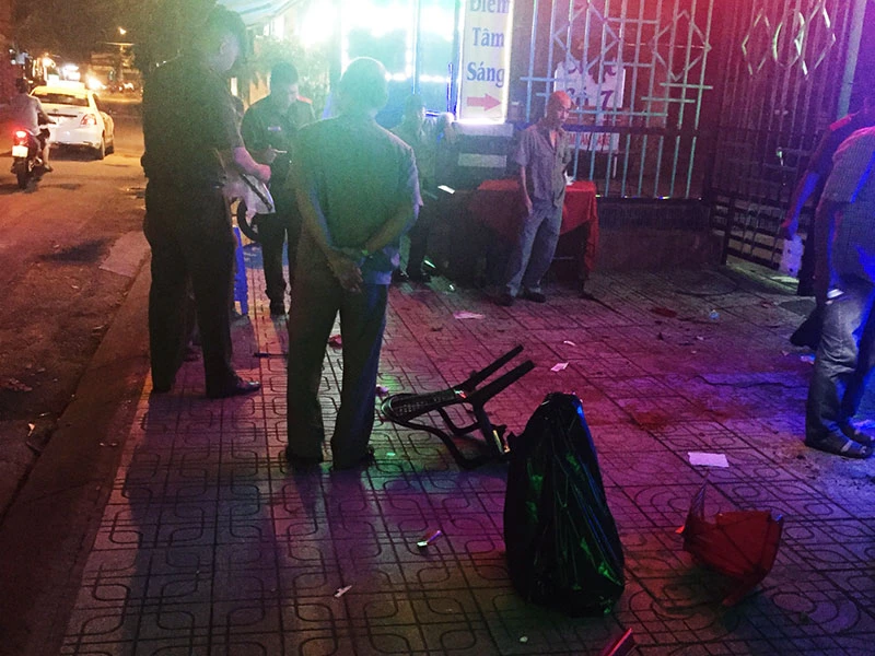 Hỗn chiến, 1 người bị chém lìa nhiều ngón tay ở Gò Vấp ảnh 2