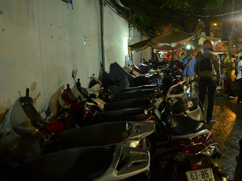 Để vỉa hè bầy hầy, Phó chủ tịch bị ông Hải điều chuyển ảnh 11