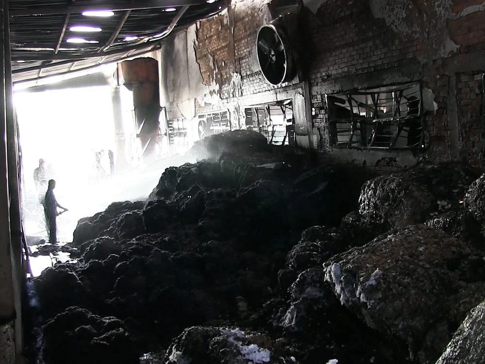 Cháy KCN ở quận 12, hàng trăm công nhân tháo chạy ảnh 2