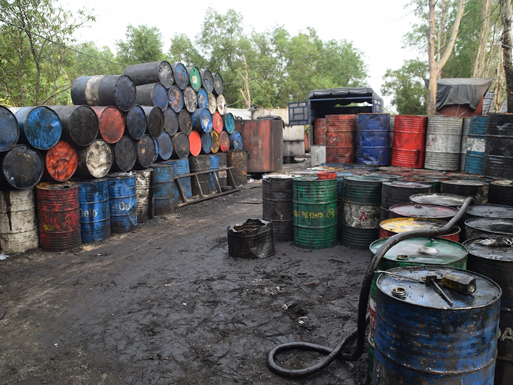 Nấu hàng trăm ngàn lít nhớt lậu, xả thải ra môi trường ảnh 4