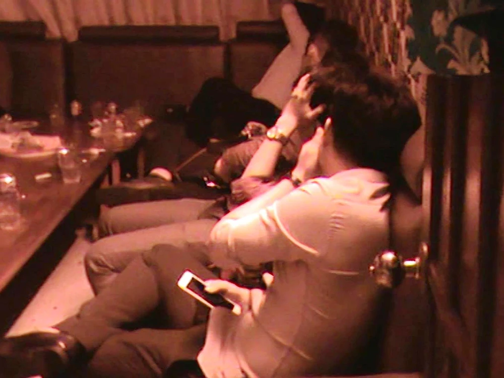 Nhà hàng ở TP.HCM tổ chức cho tiếp viên bán dâm ảnh 1