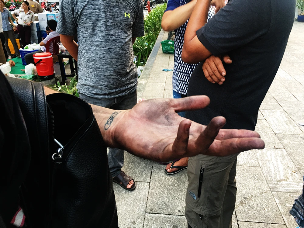 Cư dân Carina dọn đồ đạc đến nơi khác ở tạm đêm nay ảnh 9