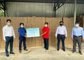 1.000 túi thuốc cho F0 và hàng ngàn phần quà cho người khó khăn ở quận 12