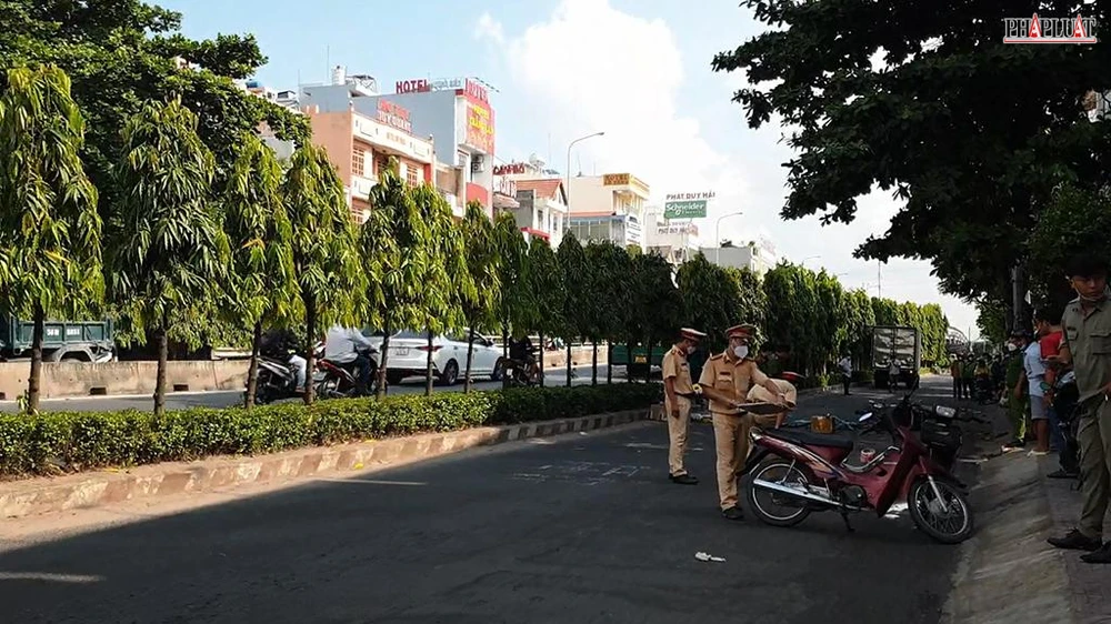 Đến hơn 9 giờ sáng cùng ngày, hiện trường cơ bản đã được xử lý. Ảnh: NT