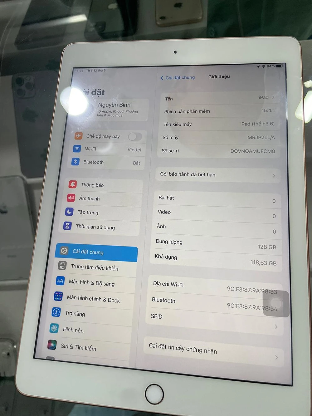 Chiếc iPad tang vật đã được công an thu hồi. Ảnh: NT