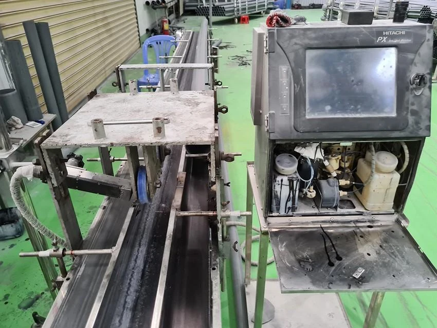 Nhiều tang vật máy móc bị công an tạm giữ để điều tra. Ảnh: CA