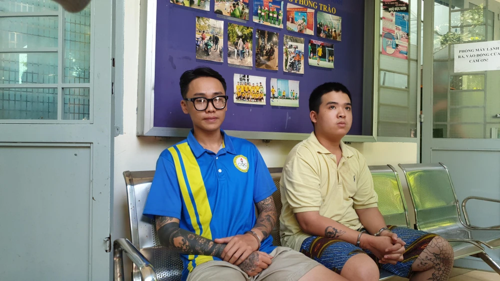 Thiện và Ân đều thiếu sự quan tâm, giáo dục của gia đình. Ảnh: NT
