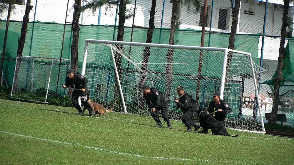 Đây là lực lượng sẵn sàng chiến đấu thuộc Công an TP.HCM. Ảnh: NT