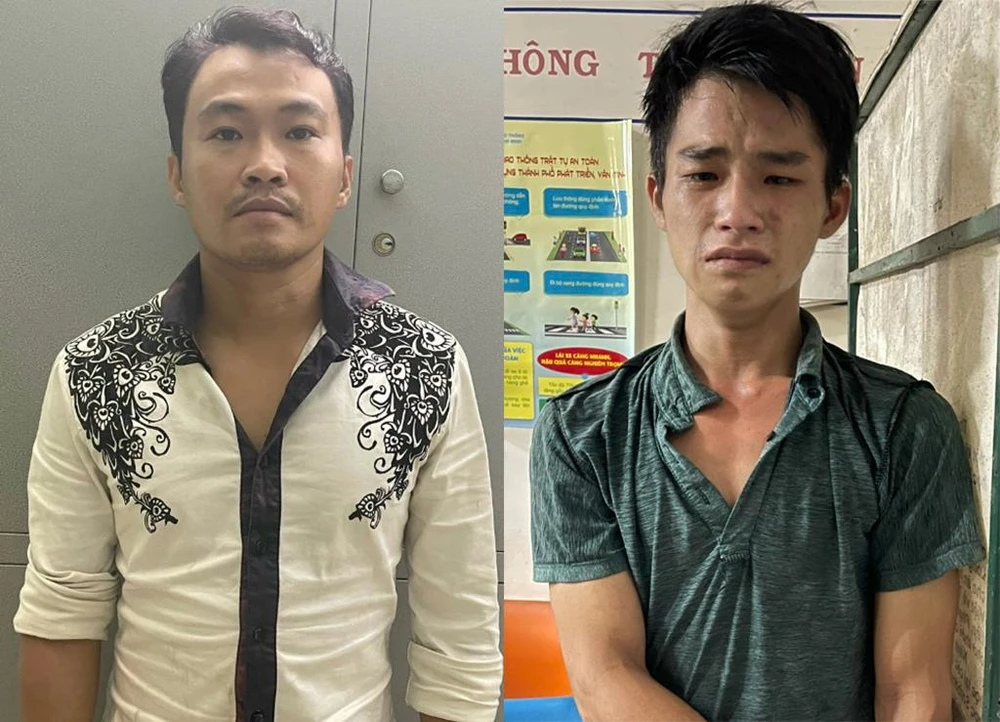 Lâm (áo trắng) và trực tại cơ quan điều tra. Ảnh: CA