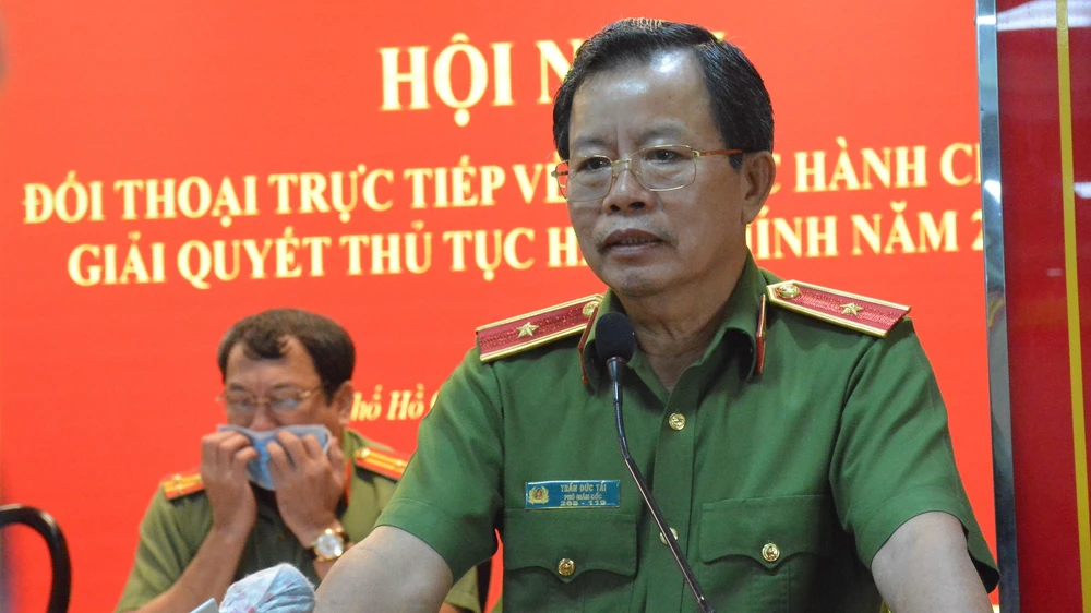 Công an TP.HCM tổ chức Hội nghị đối thoại trực tiếp về TTHC, giải quyết TTHC dưới sự chủ trì của Thiếu tướng Trần Đức Tài. Ảnh: HT