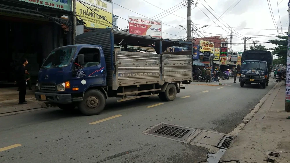 Sau khoảng hai giờ, hiện trường vụ tai nạn đã được lực lượng chức năng giải quyết xong. Ảnh: HT Sau khoảng hai giờ, hiện trường vụ tai nạn đã được lực lượng chức năng giải quyết xong. Ảnh: HT