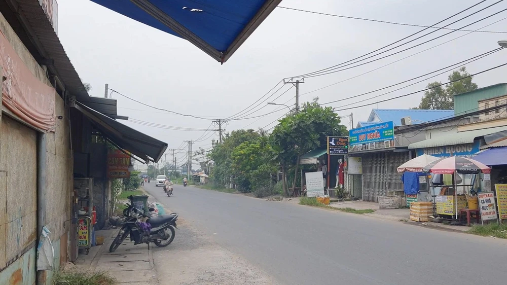 Khu vực xảy ra vụ việc vào lúc 1 giờ sáng rất vắng vẻ. Ảnh: NT Khu vực xảy ra vụ việc vào lúc 1 giờ sáng rất vắng vẻ. Ảnh: NT