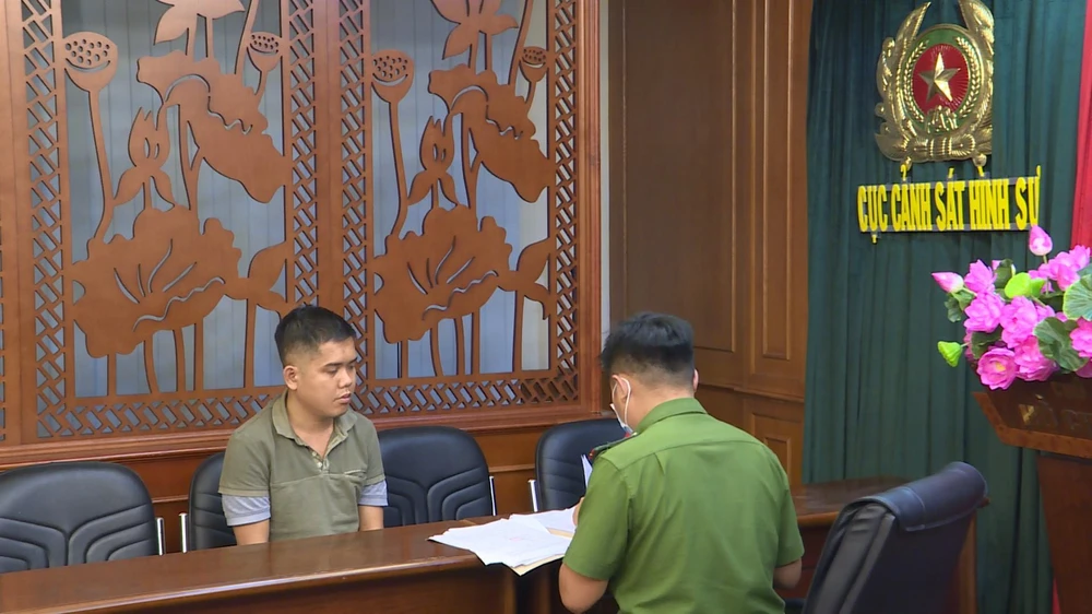 cuc-canh-sat-hinh-su-bat-duong-day-ca-do-mua-world-cup