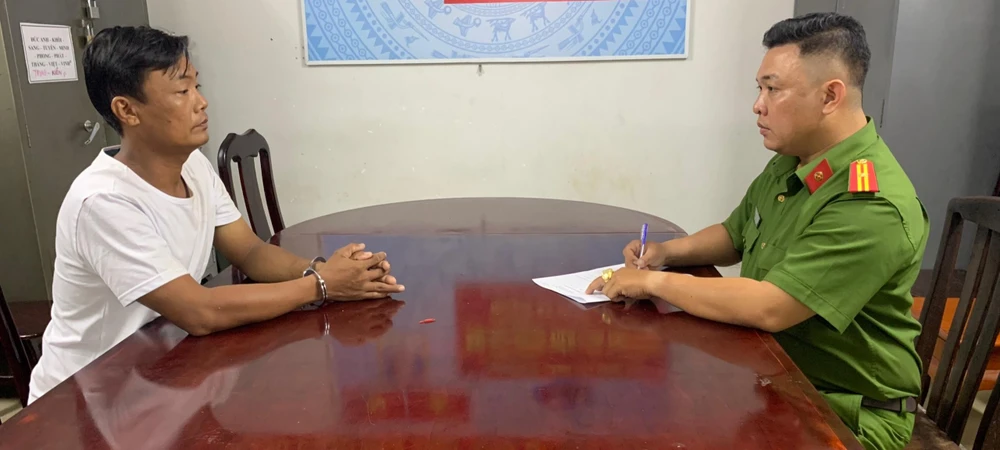 gia-nhan-vien-chong-tham-chung-cu-thoi-binh-de-cuop