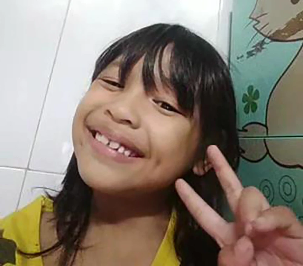 2-be-gai-mat-tich-o-binh-chanh