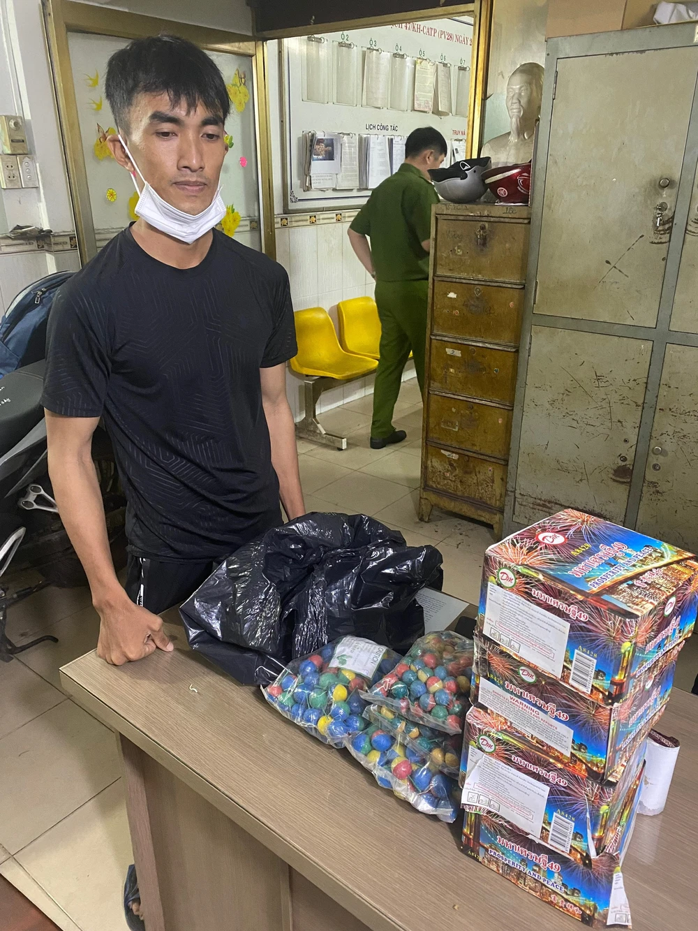 xe-om-cong-nghe-cho-phao-lau